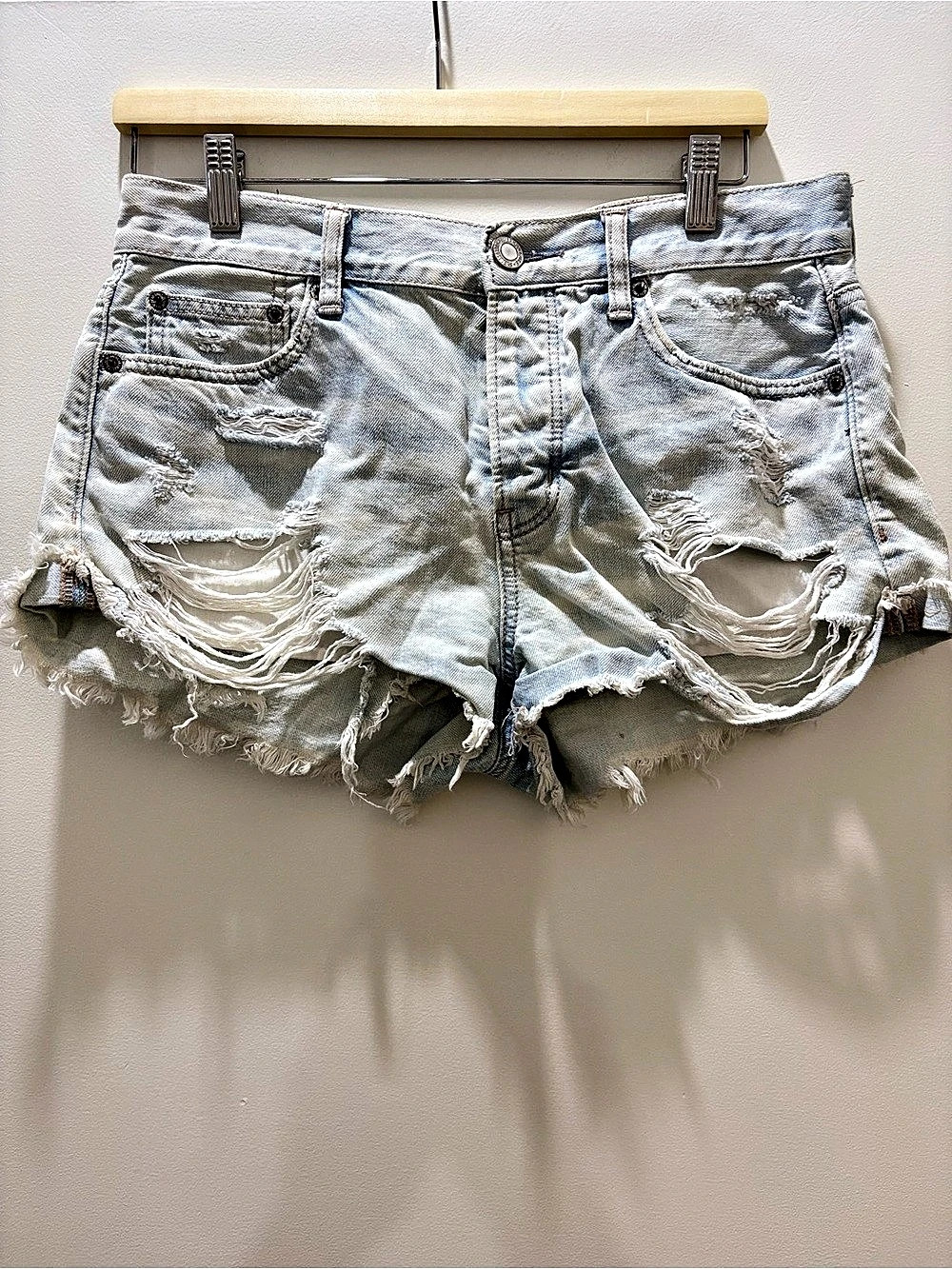 American Eagle Outfitters Women's Distressed Jean Shorts in Light Wash